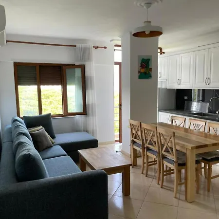 Mali I Robit Seaview Apartment Golem  Extérieur photo