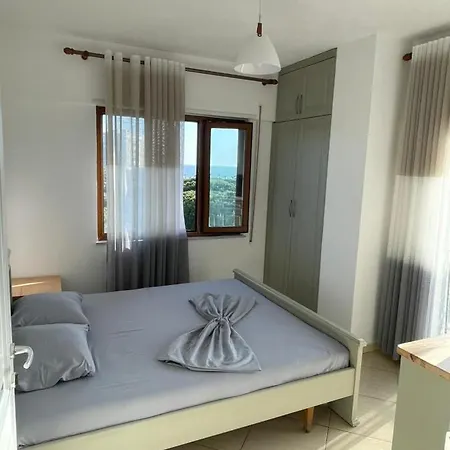 Mali I Robit Seaview Apartment Golem  Extérieur photo