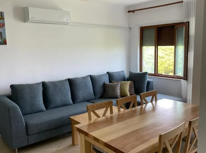 Mali I Robit Seaview Apartment